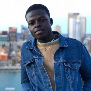 Meet your Posher, Olamikun